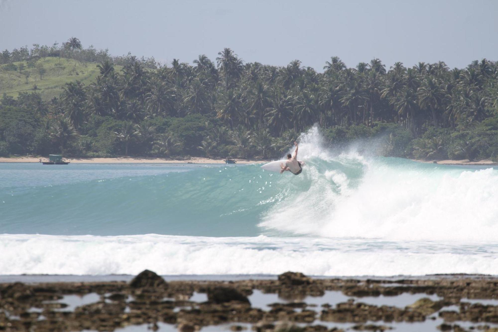 Oseda Nias Surf House Hotell Hilibotodane Eksteriør bilde
