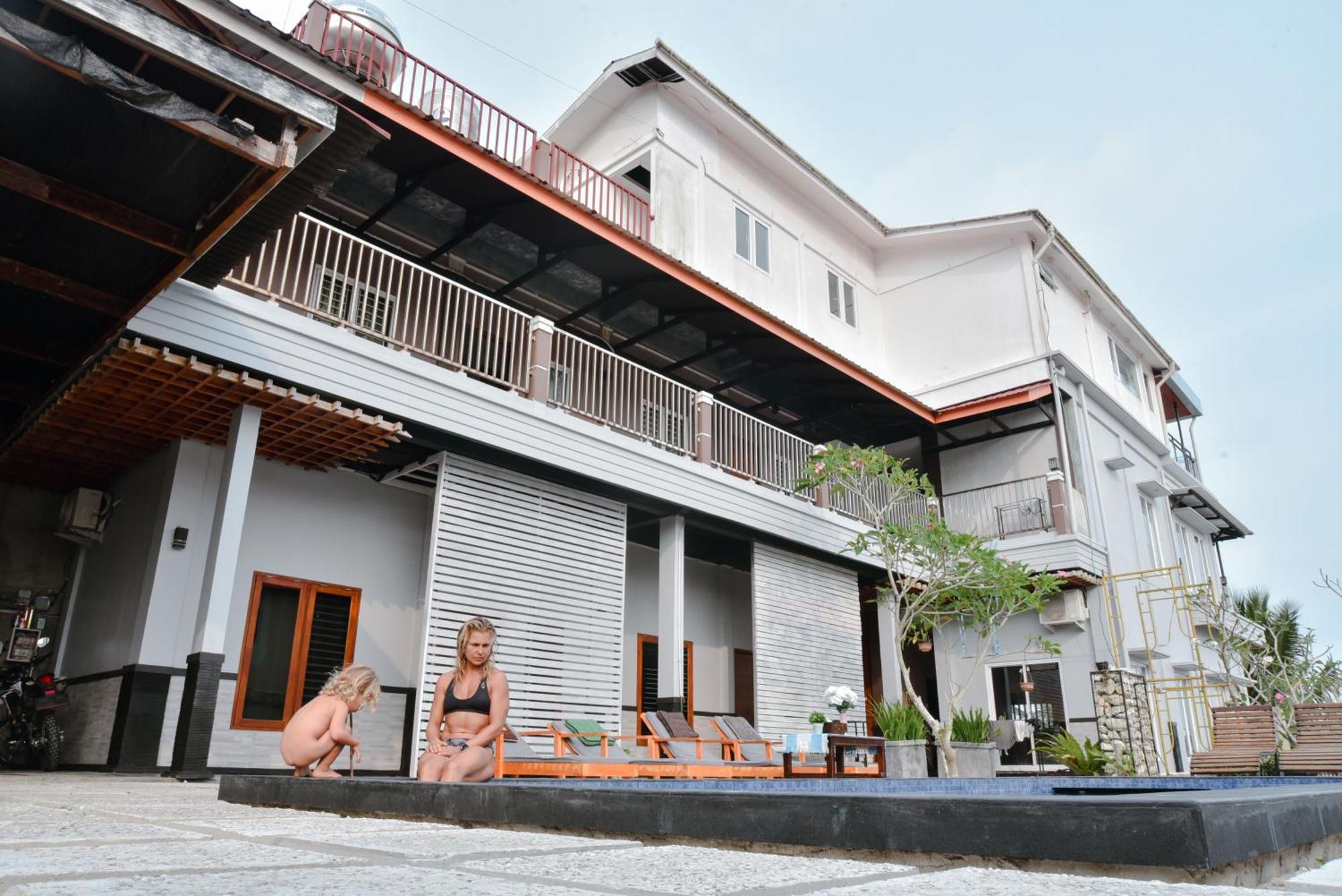 Oseda Nias Surf House Hotell Hilibotodane Eksteriør bilde