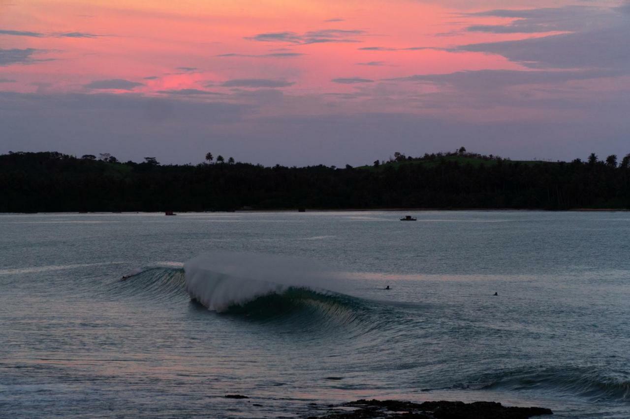Oseda Nias Surf House Hotell Hilibotodane Eksteriør bilde