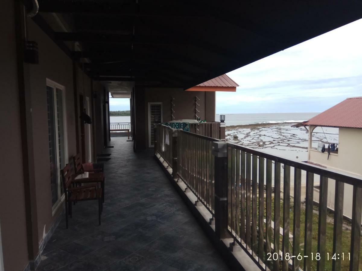 Oseda Nias Surf House Hotell Hilibotodane Eksteriør bilde