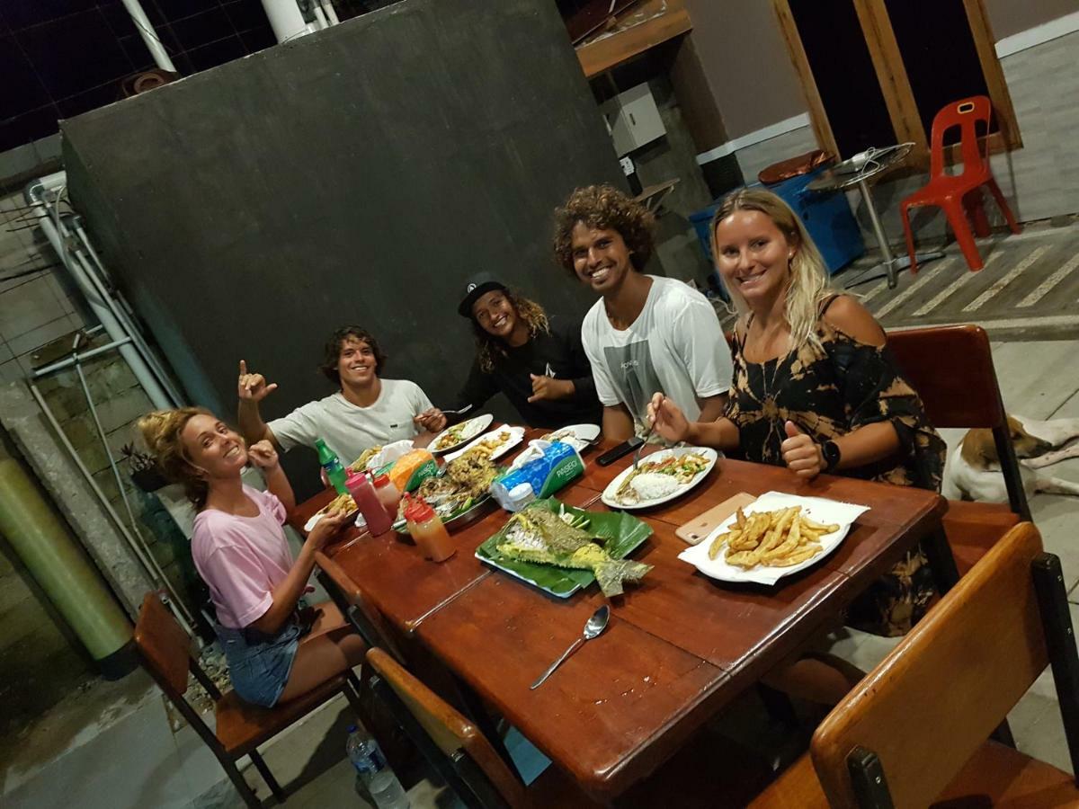 Oseda Nias Surf House Hotell Hilibotodane Eksteriør bilde