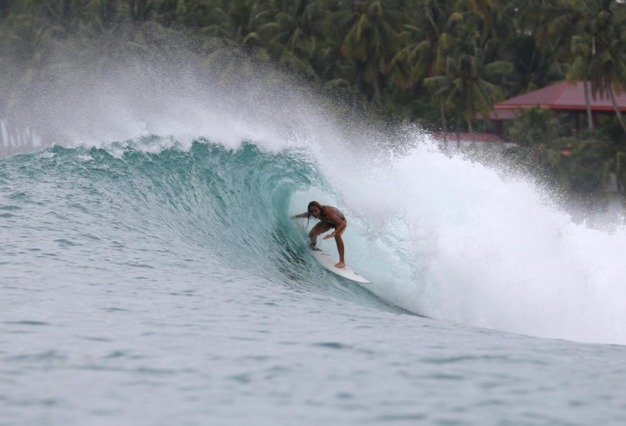 Oseda Nias Surf House Hotell Hilibotodane Eksteriør bilde