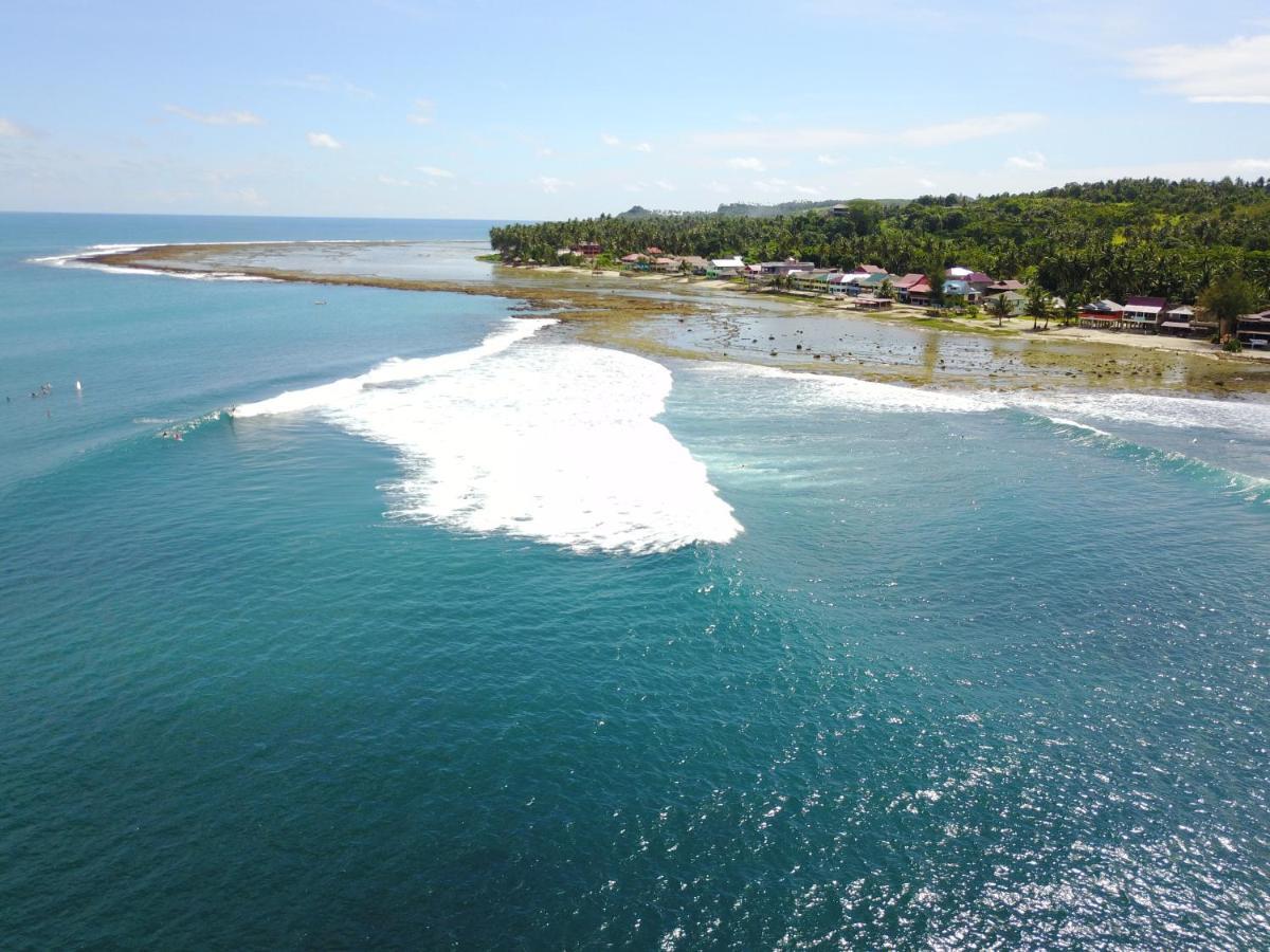 Oseda Nias Surf House Hotell Hilibotodane Eksteriør bilde