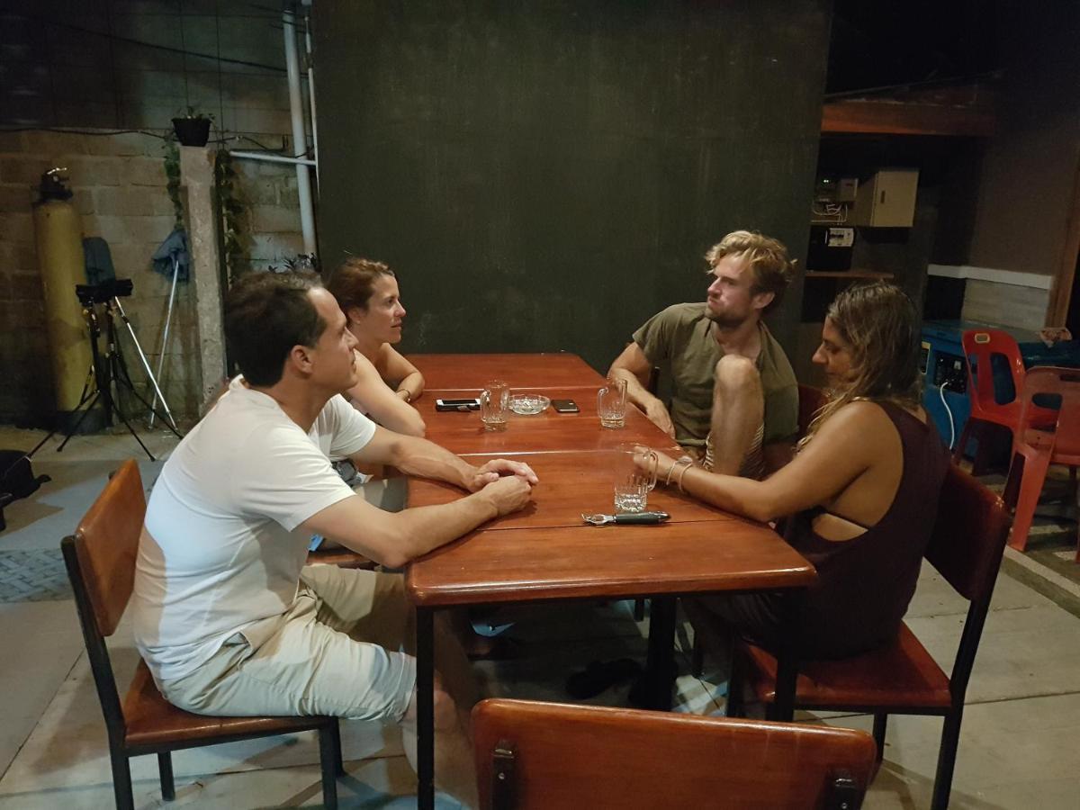 Oseda Nias Surf House Hotell Hilibotodane Eksteriør bilde