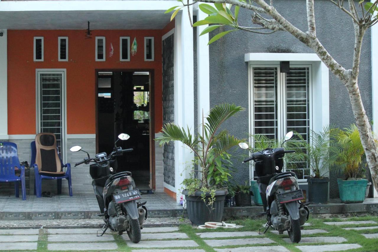 Oseda Nias Surf House Hotell Hilibotodane Eksteriør bilde